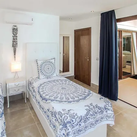 Playa Blanca Sleeps 10 Air Con Wifi Playa Blanca (Lanzarote)