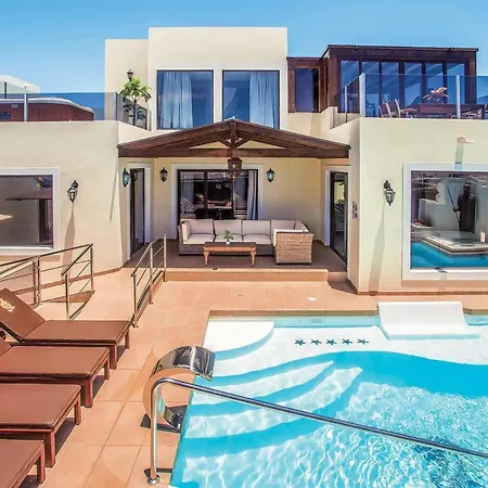 Playa Blanca Sleeps 10 Air Con Wifi Villa *
